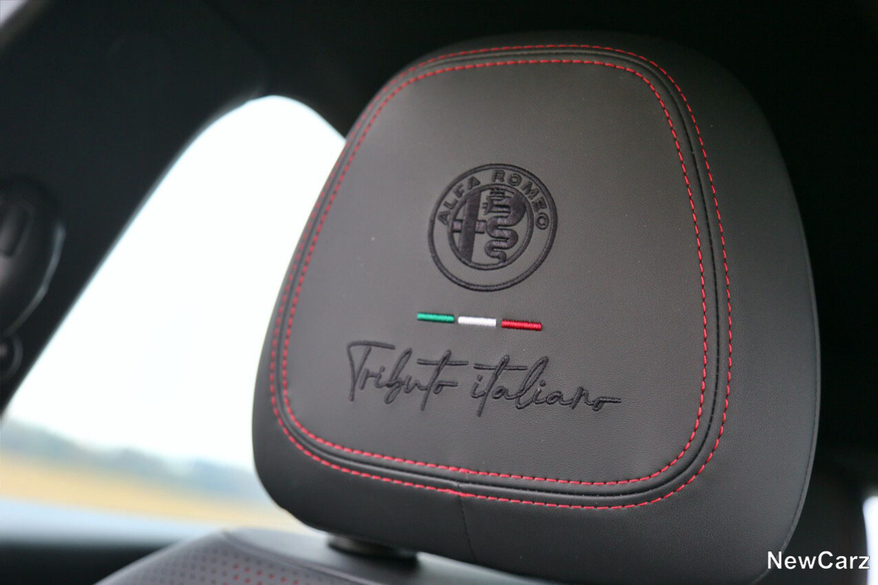 Alfa Romeo Tonale Q4 PHEV Kopfstütze