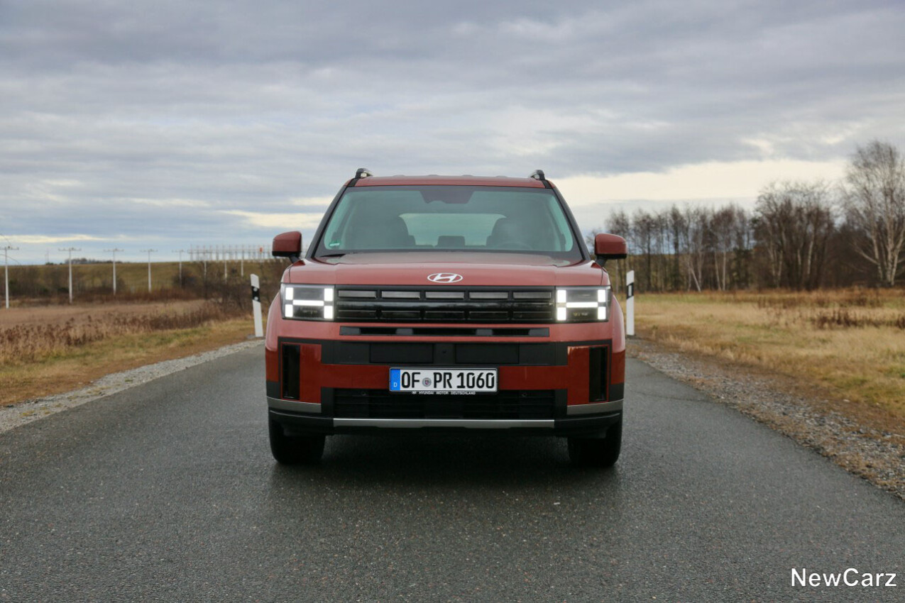 Hyundai Santa Fe 2025 Front