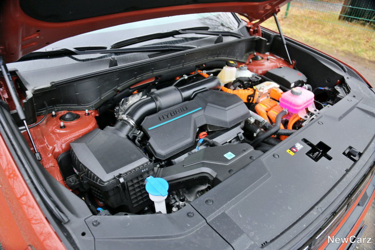 Hyundai Santa Fe 2025 Motorraum