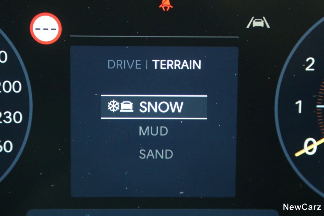 Hyundai Santa Fe 2025 Terrain Modi
