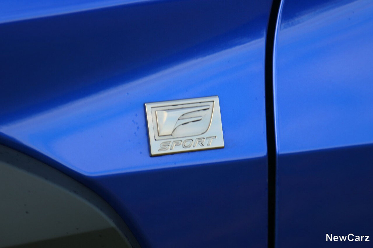 Lexus UX 300h F Sport Badge