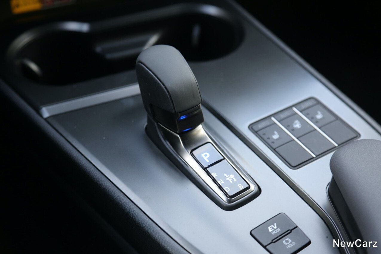 Lexus UX 300h Wählhebel