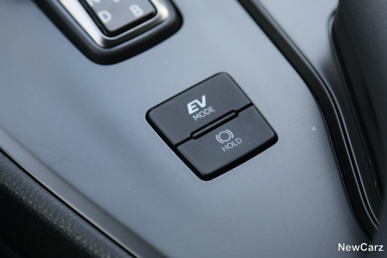 Lexus UX 300h EV Mode