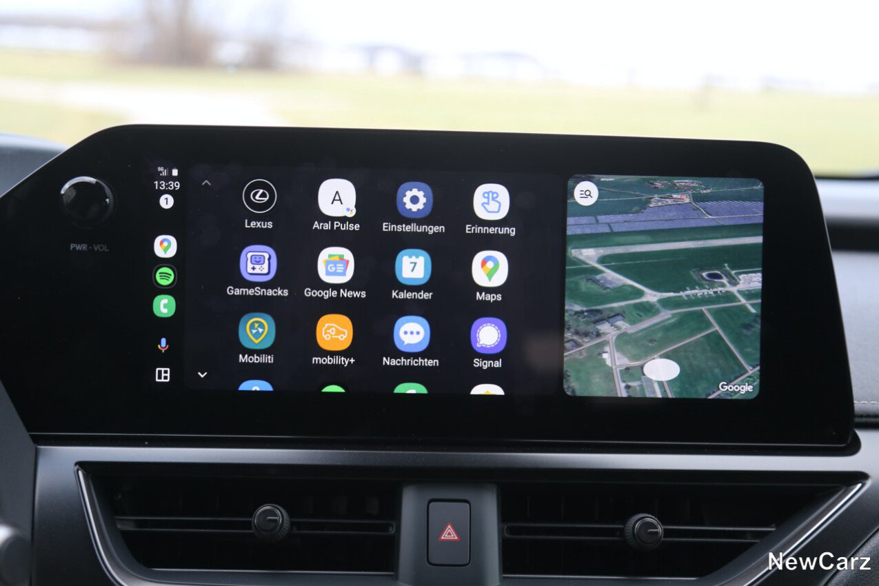 Lexus UX 300h Android Auto