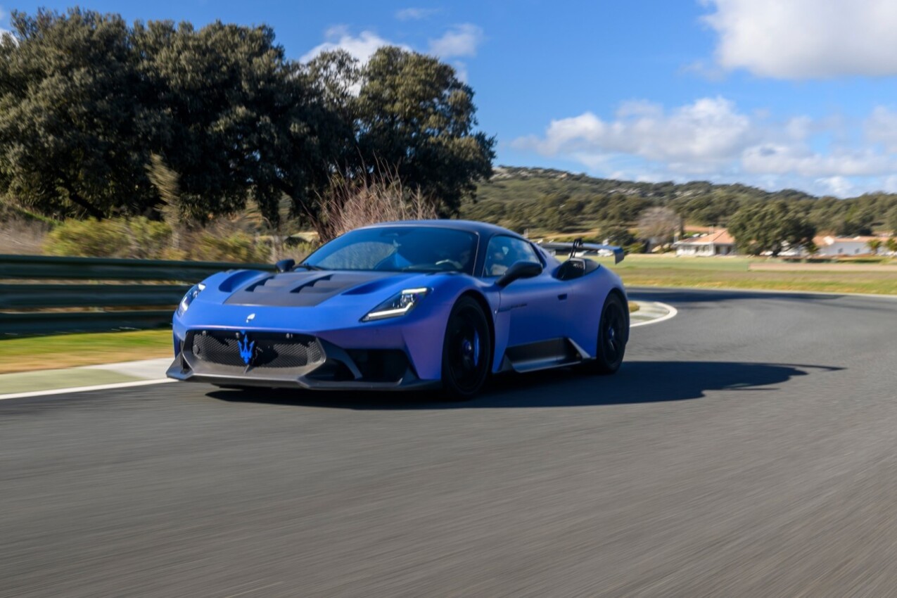 Maserati GT2 Stradale Edizione Corse on track