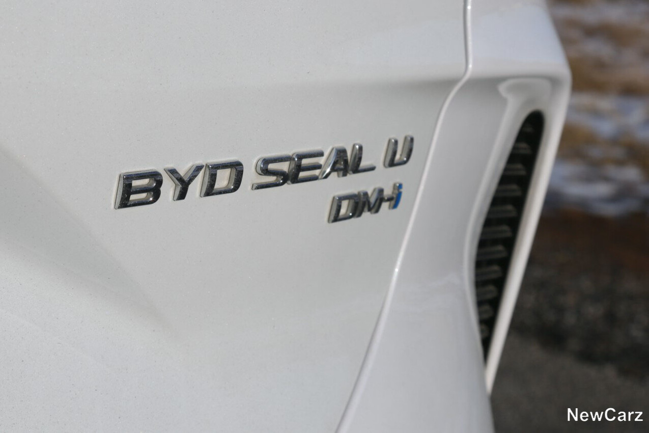 BYD Seal U DM-i Badge