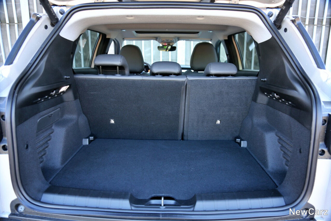 Jeep Avenger e-Hybrid Kofferraum