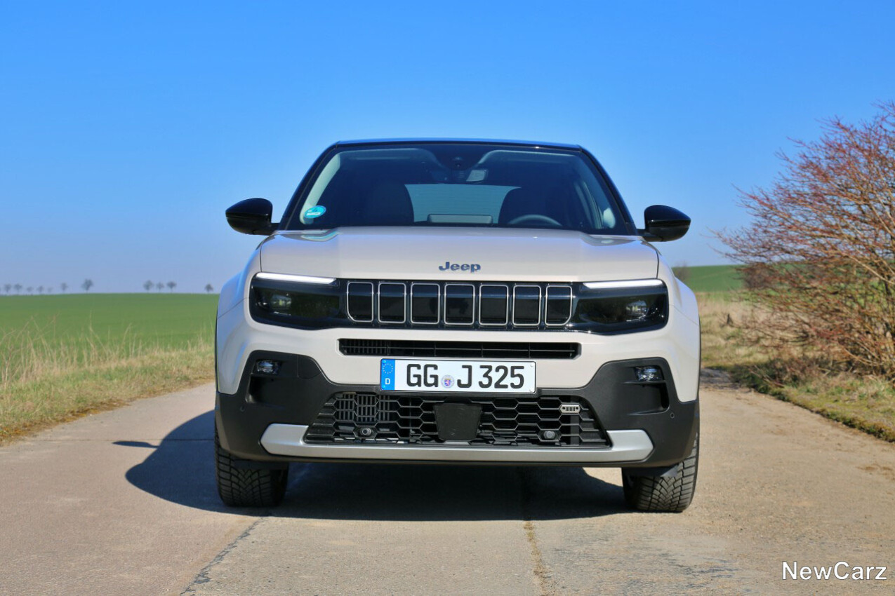 Jeep Avenger e-Hybrid Front