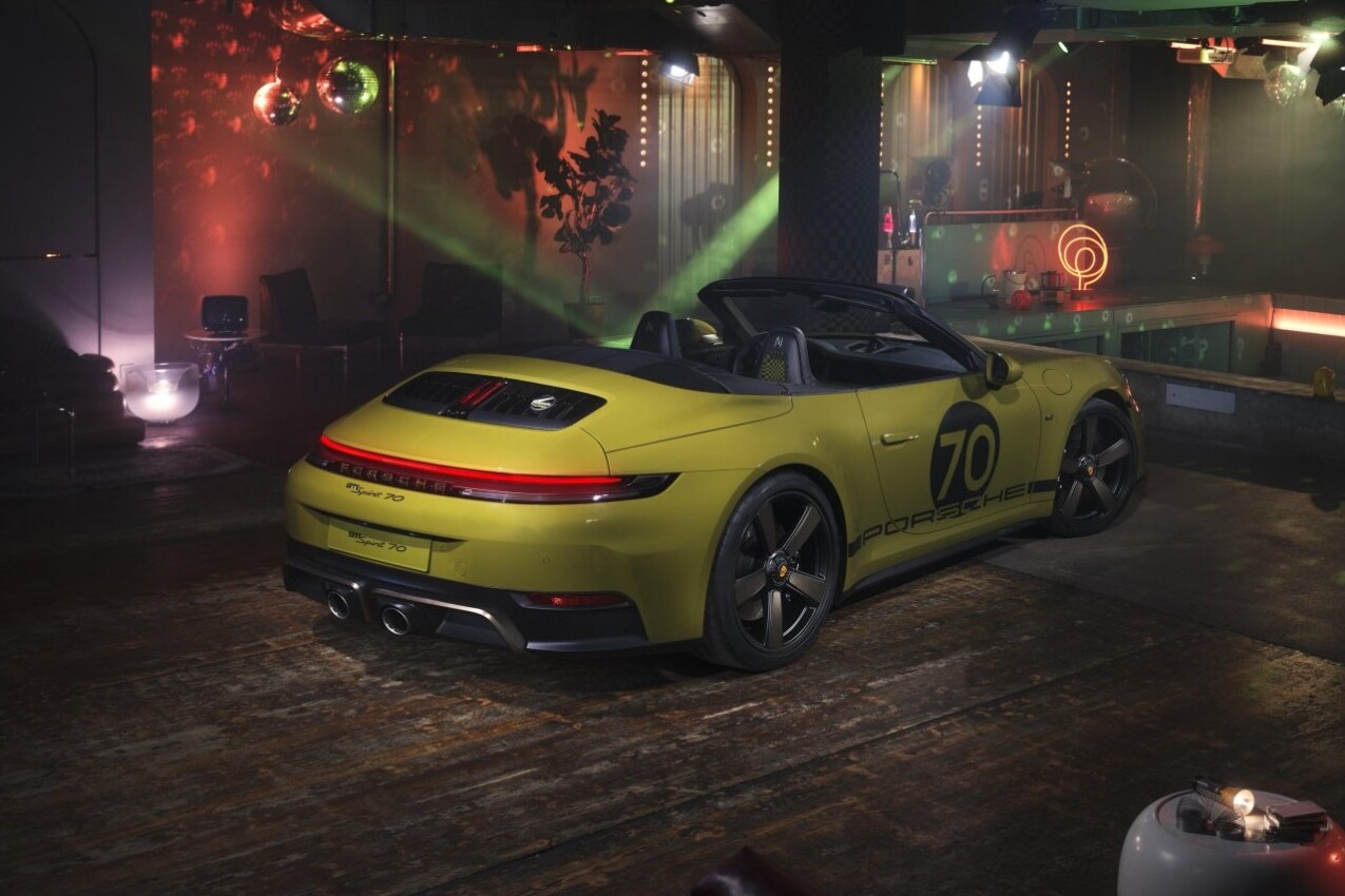 Porsche 911 Spirit 70 schräg hinten