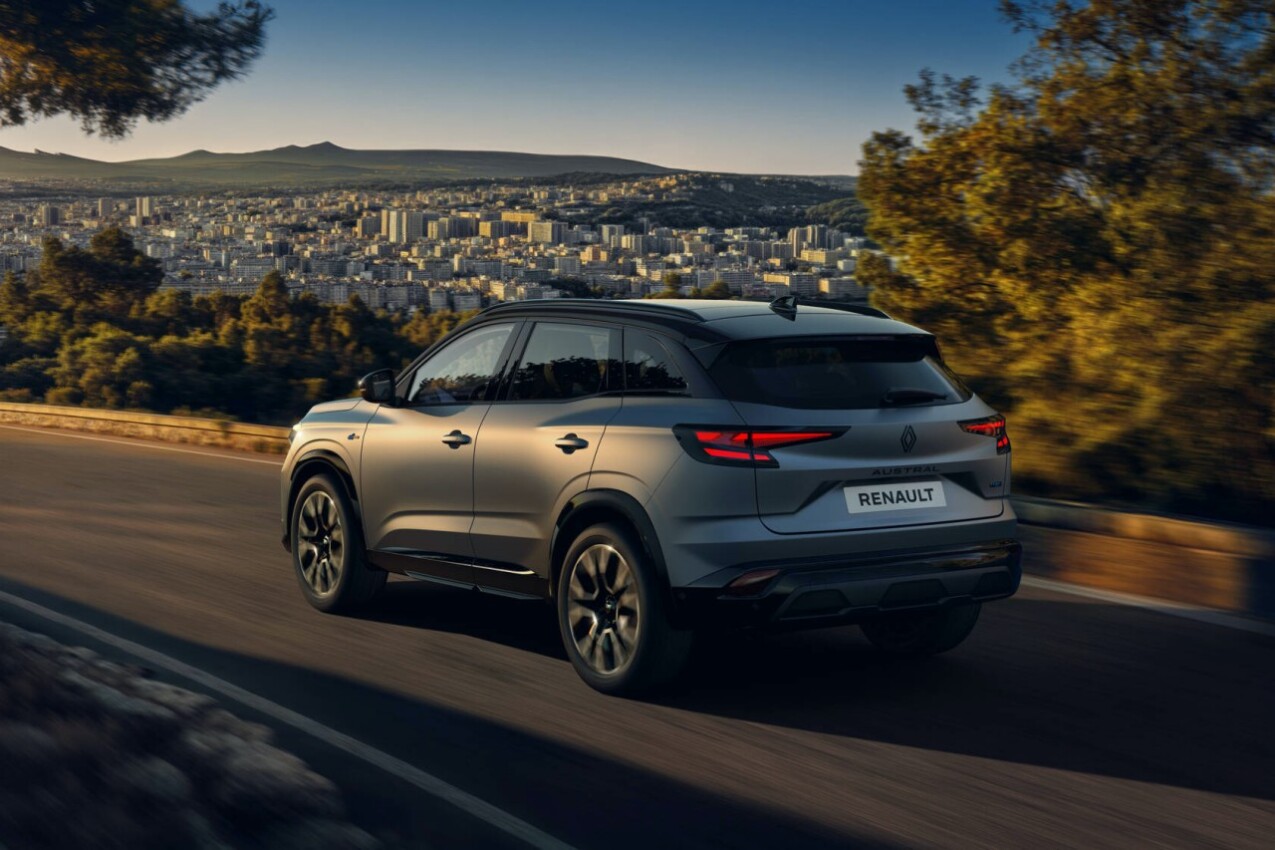 Renault Austral schräg hinten