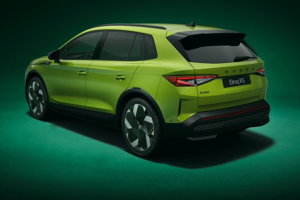 Skoda Elroq RS schräg hinten