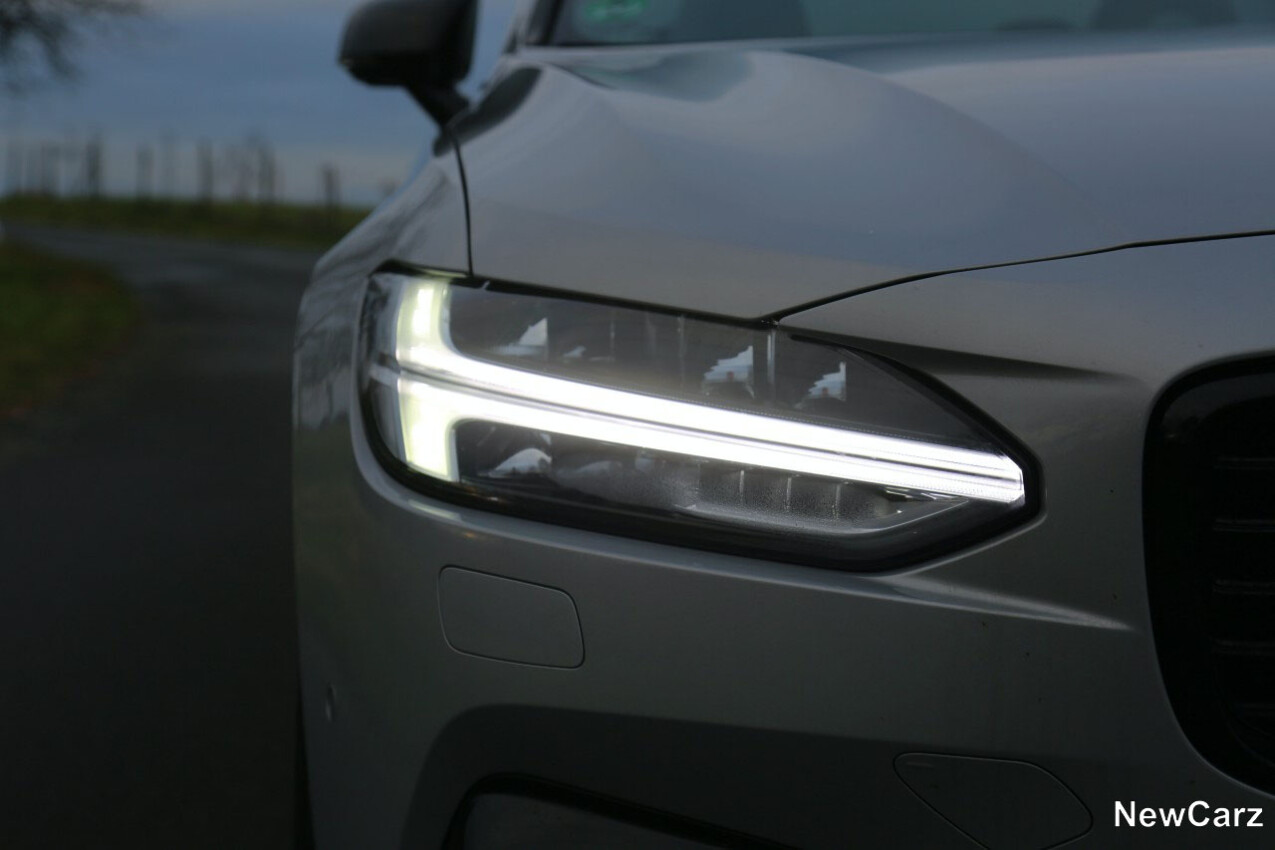 Volvo S90 T8 Recharge Thors Hammer