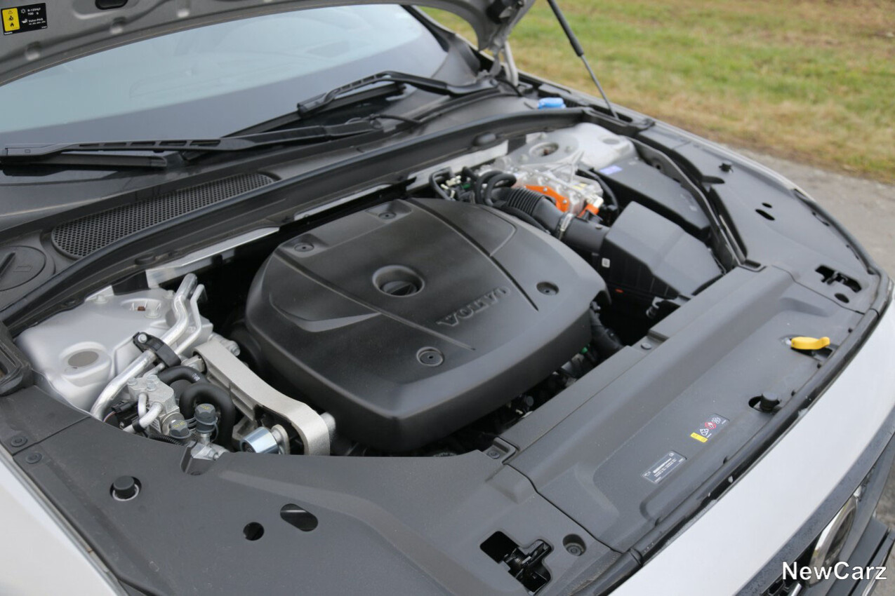 Volvo S90 T8 Recharge Motor