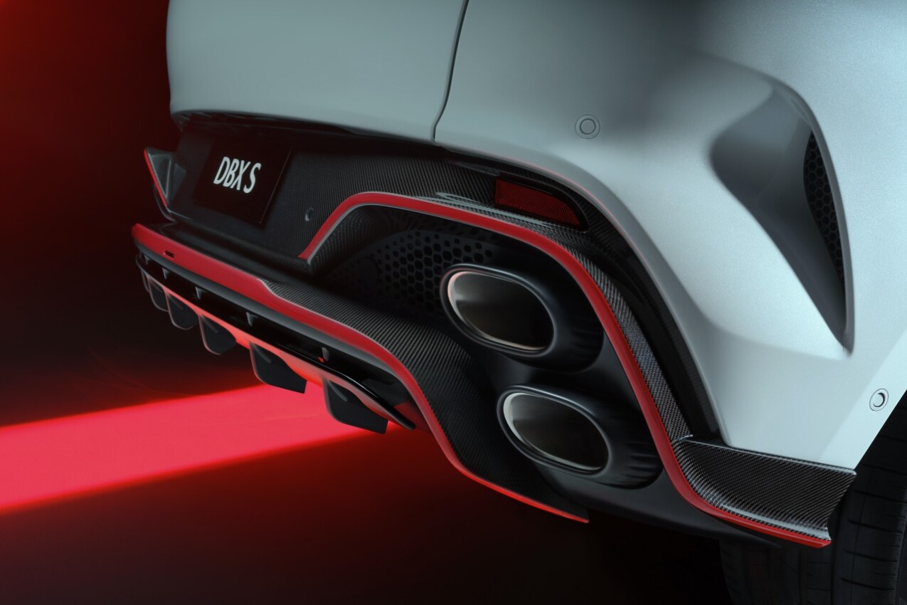 Aston Martin DBX S Endrohre