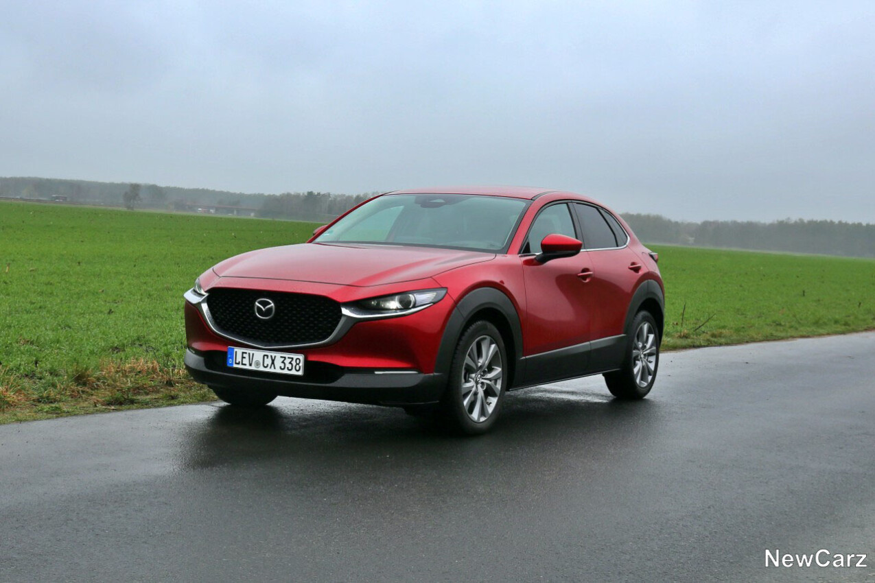 Mazda CX-30 G140 schräg vorn