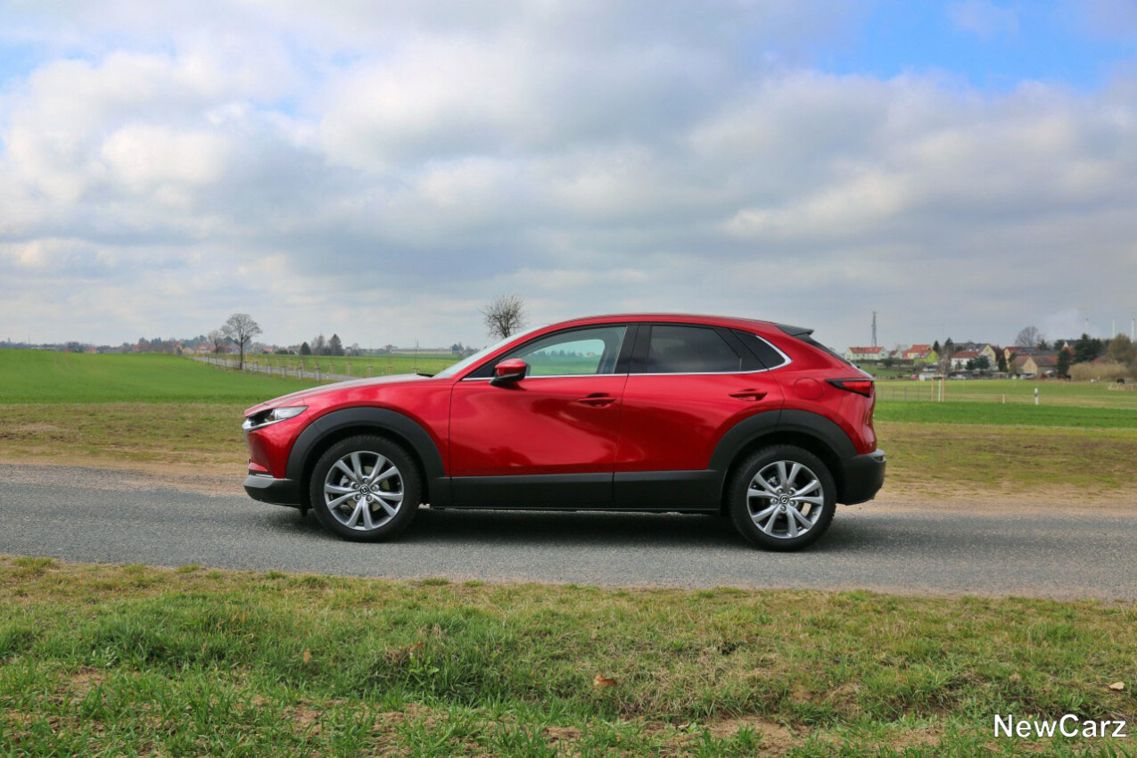 Mazda CX-30 G140 Seite links