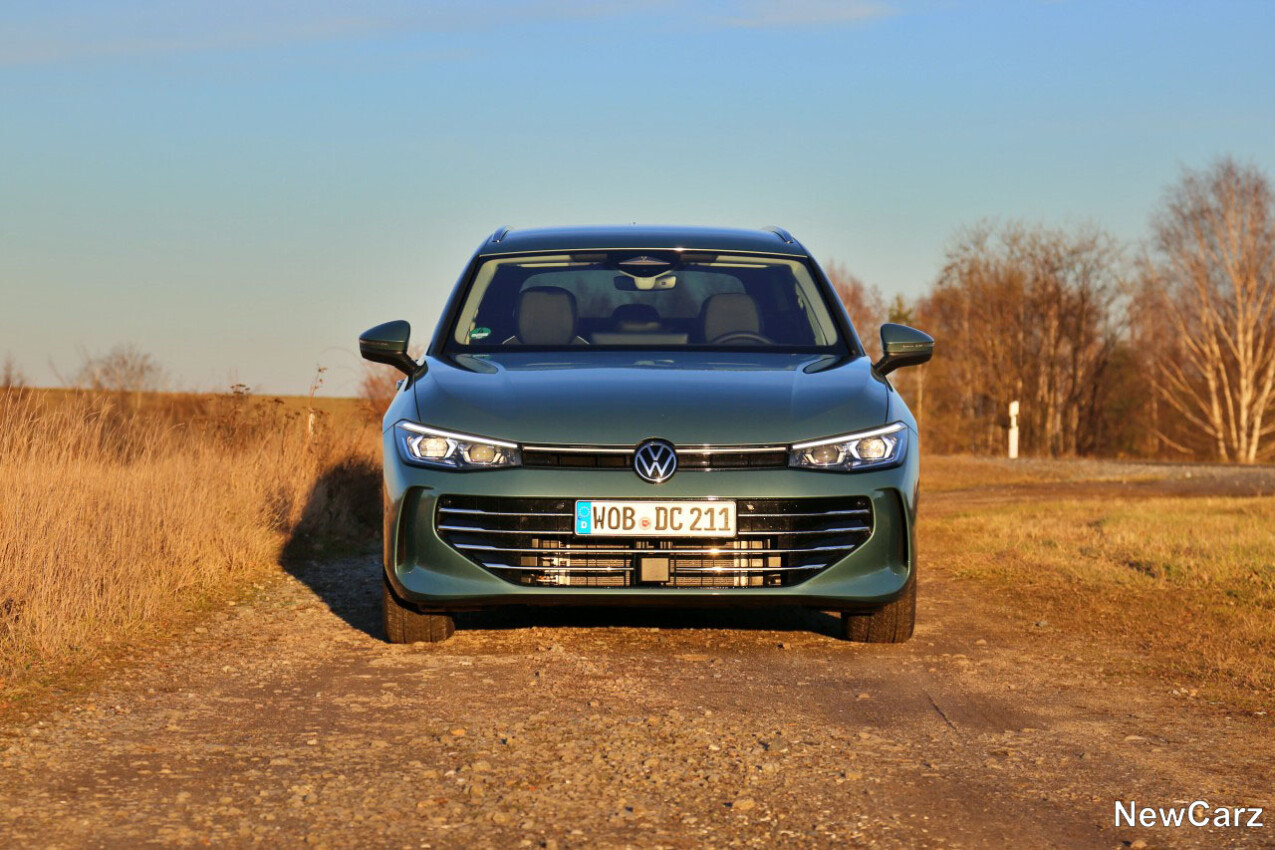 VW Passat Variant B9 vorne