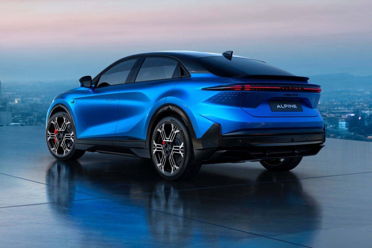 Alpine A390 Studiobild
