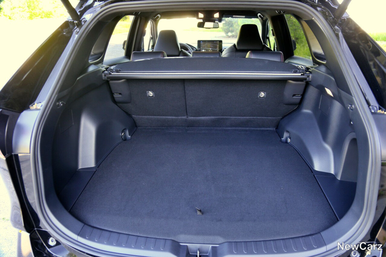 Suzuki Across Facelift Kofferraum