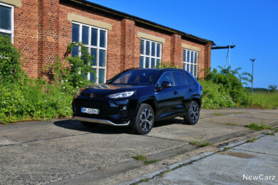 Suzuki Across Facelift