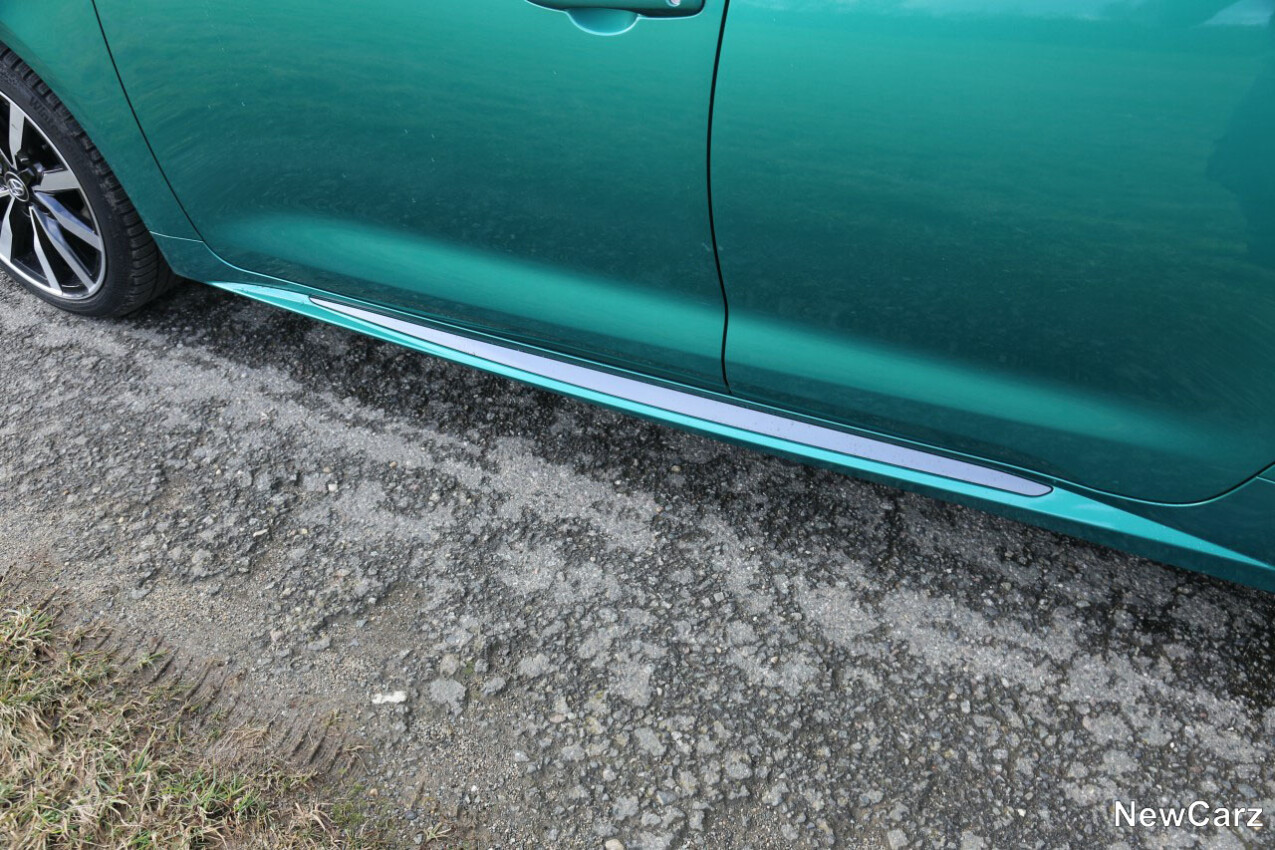 Toyota Corolla Touring Sports Facelift Seitenschweller