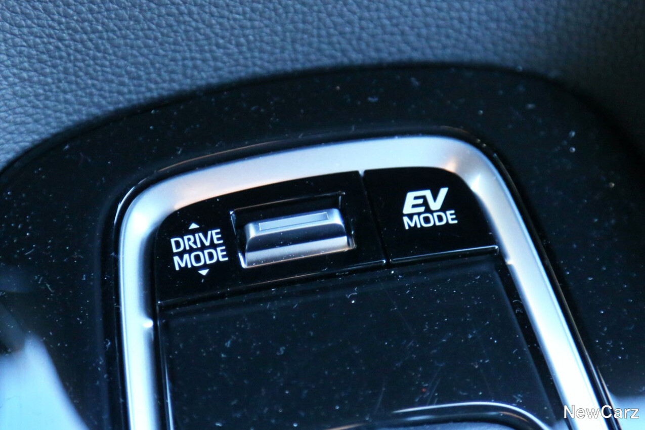 Toyota Corolla Touring Sports Facelift Fahrmodi-Schalter