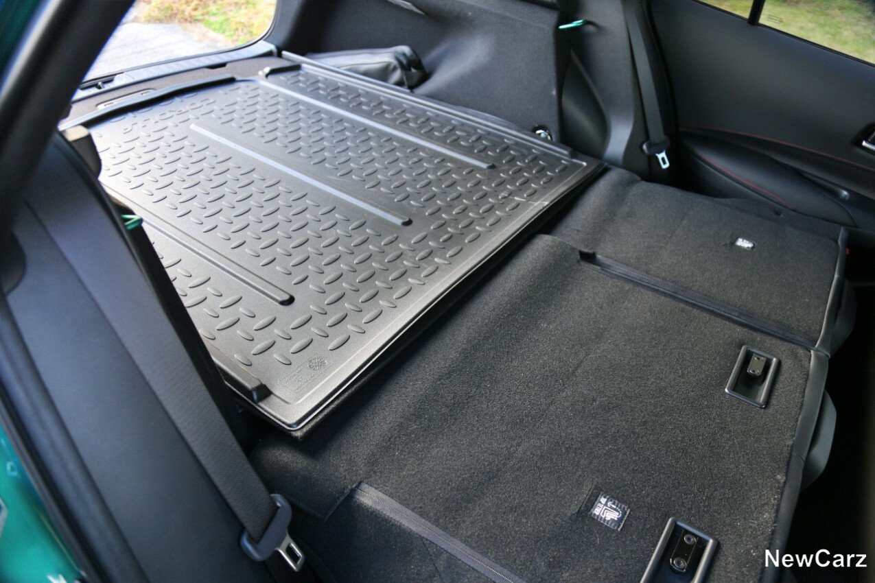 Toyota Corolla Touring Sports Facelift Laderaumboden