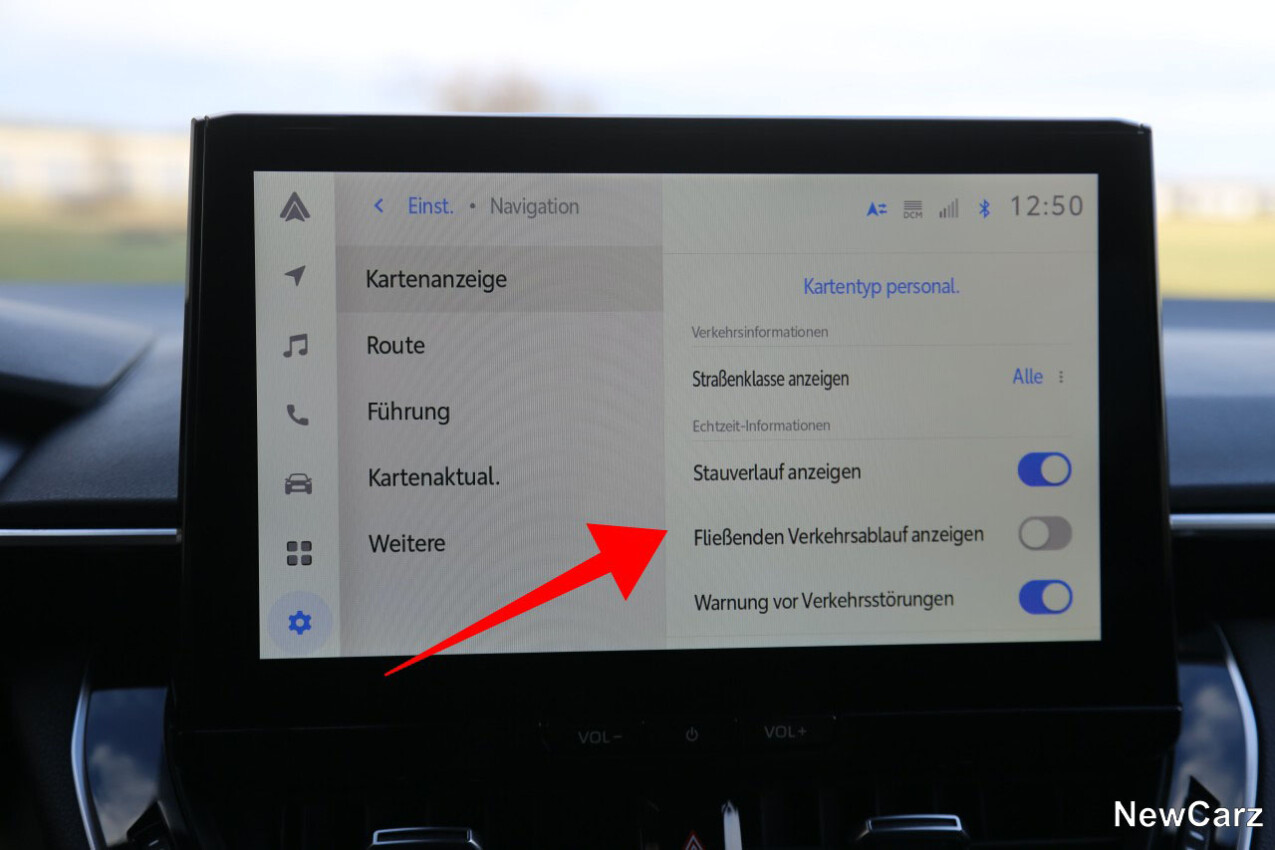 Toyota Corolla Touring Sports Facelift Routenführung mit Verkehr