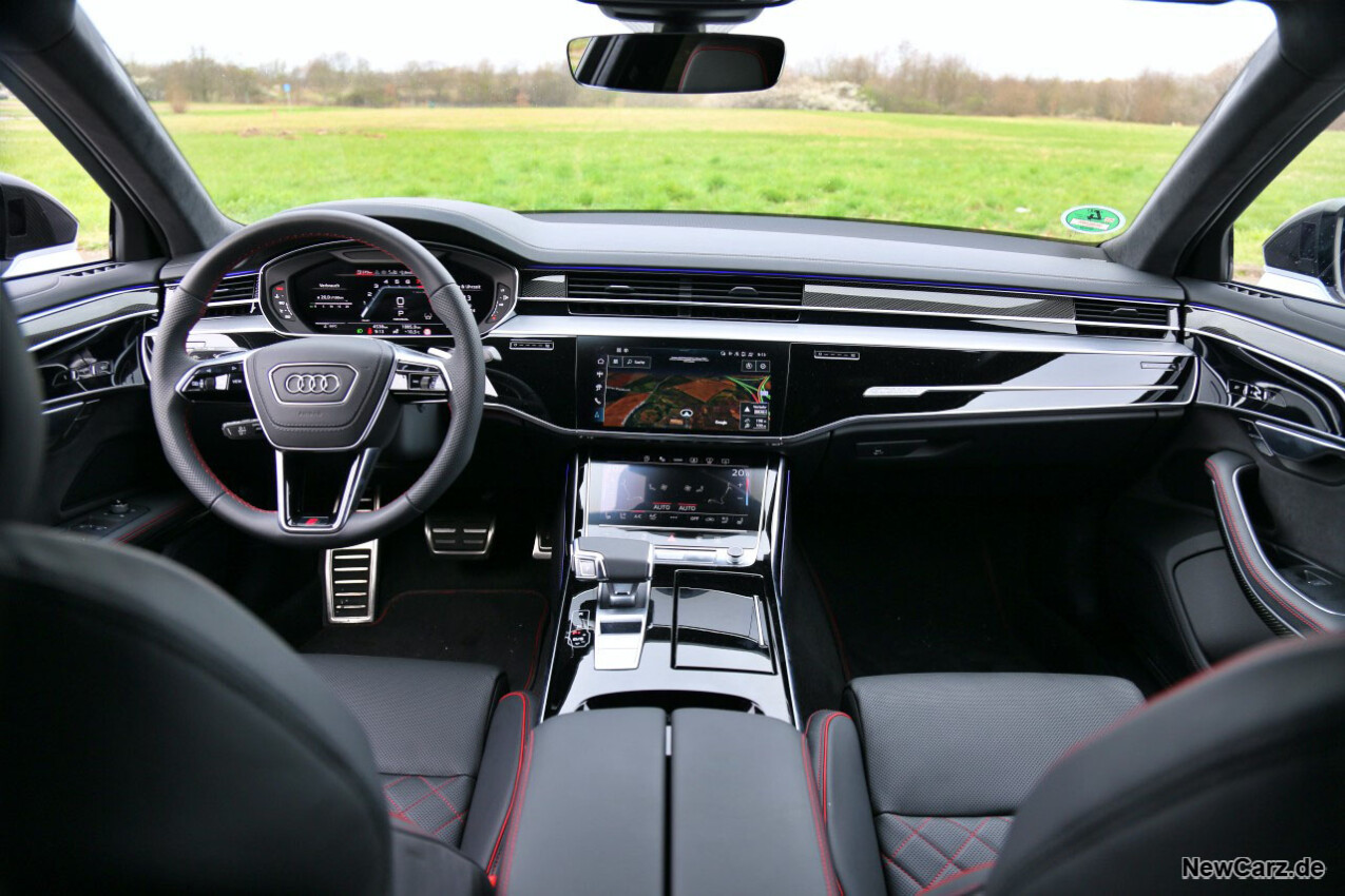 Audi S8 quattro Instrumententafel