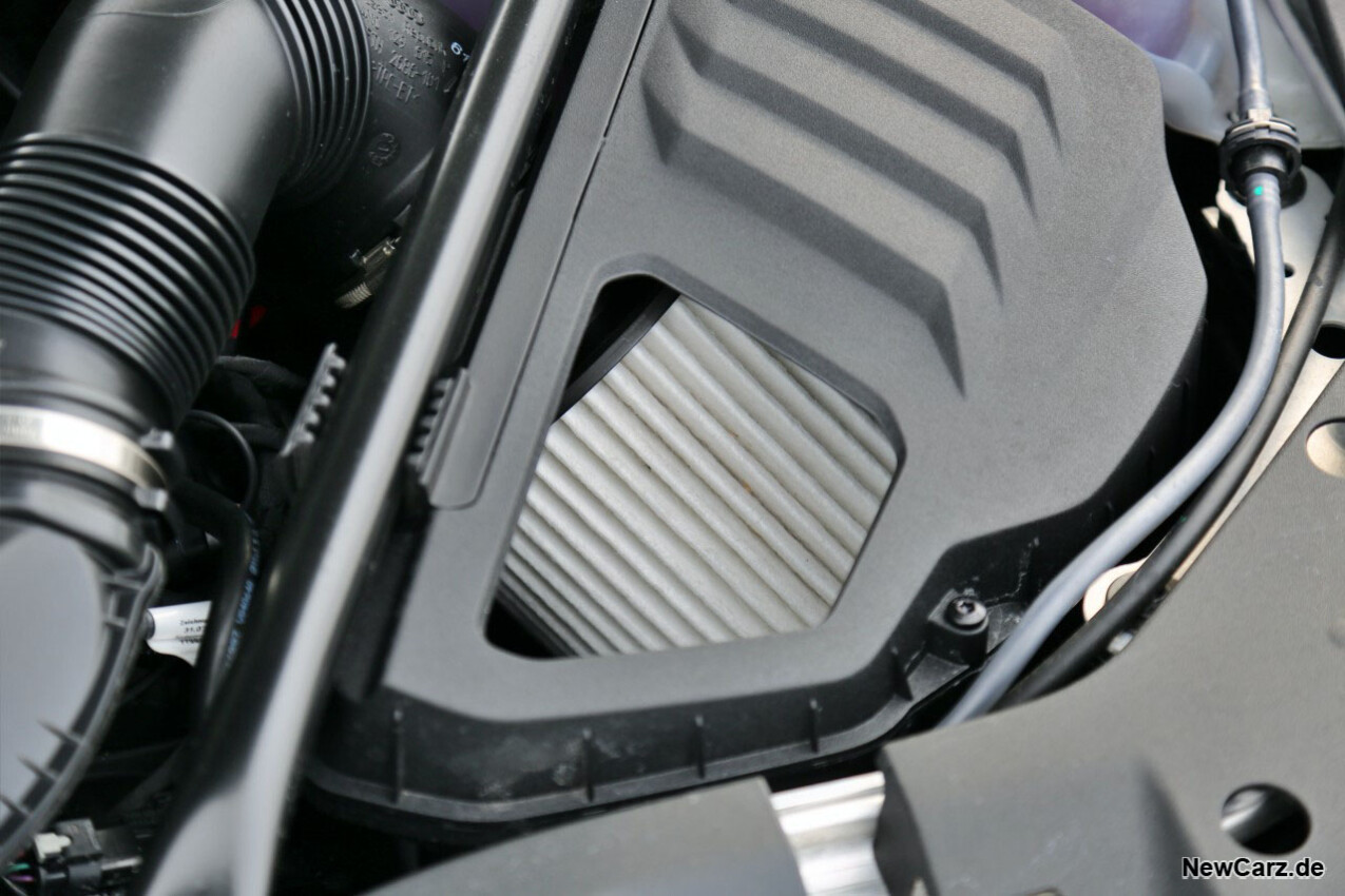 Audi S8 quattro Sportluftfilter