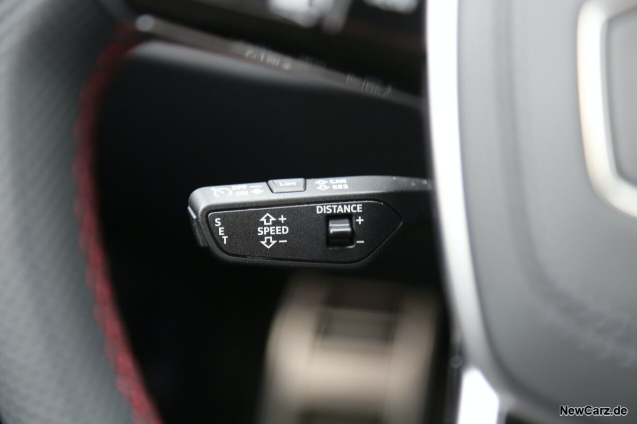 Audi S8 quattro Tempomat