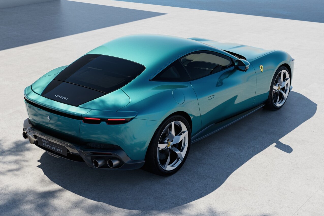 Ferrari Amalfi schräg hinten rechts