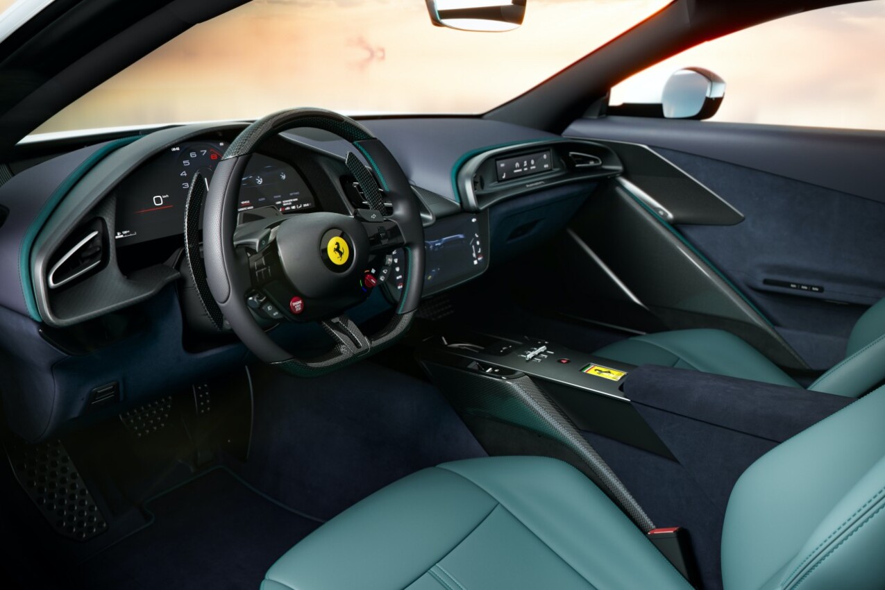Ferrari Amalfi innen