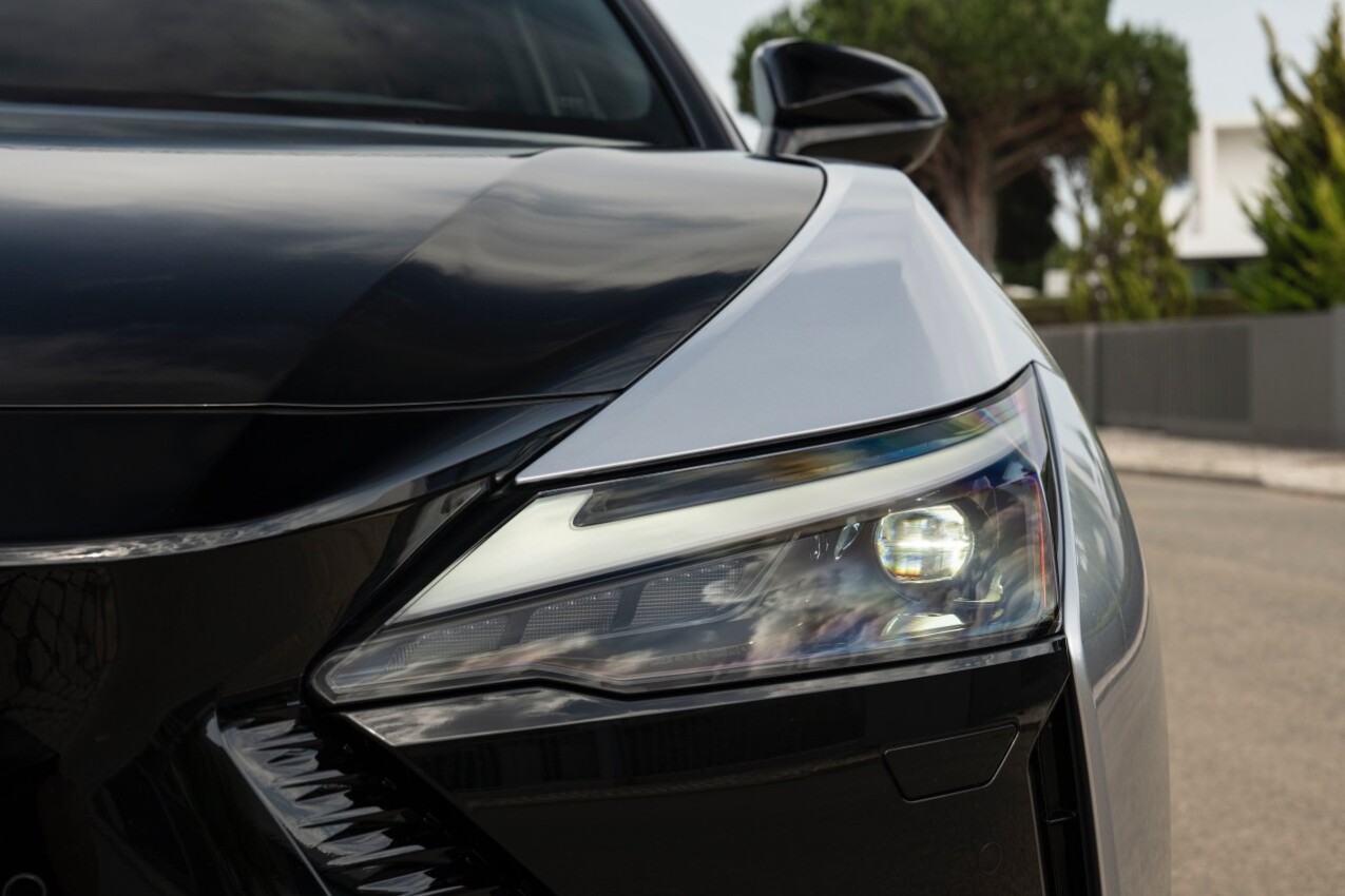 Lexus RZ 2025 Scheinwerfer