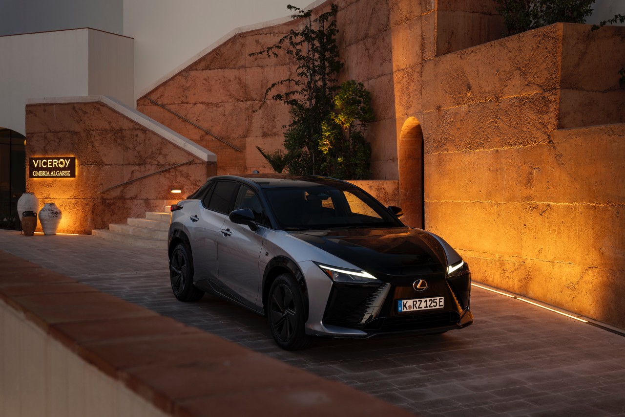 Lexus RZ 2025