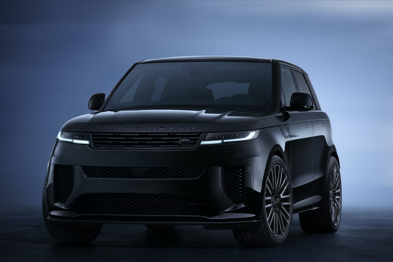 Range Rover Sport SV Black Edition – Back in Black