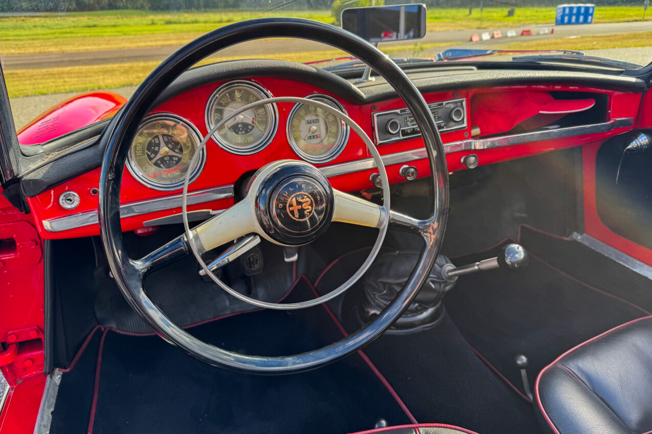 Alfa Romeo Giulietta Lenkrad