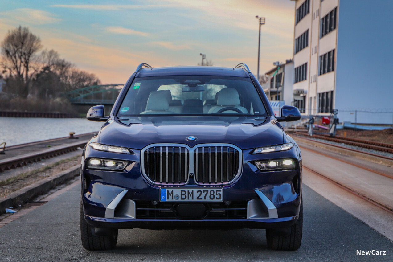 BMW X7 Facelift Front
