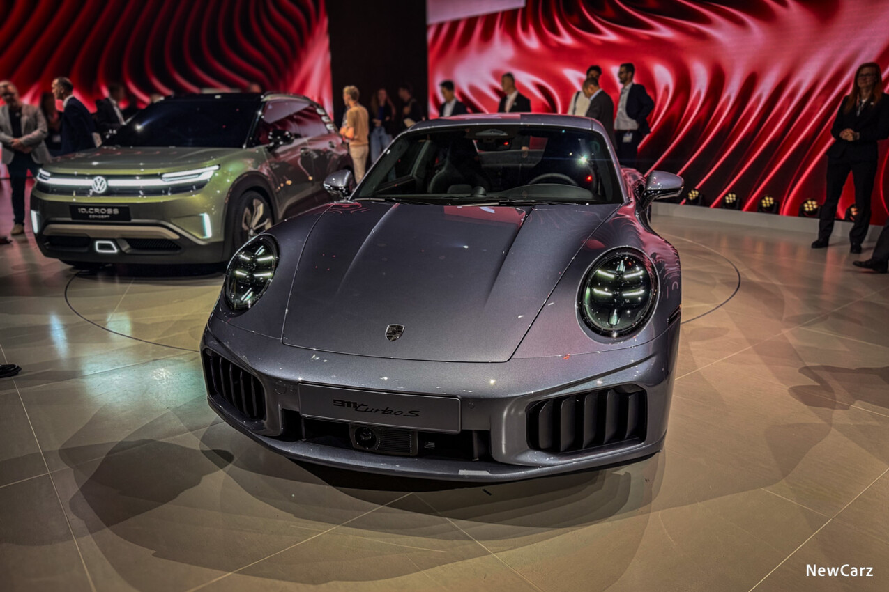 Porsche 911 Turbo S 2025 Front