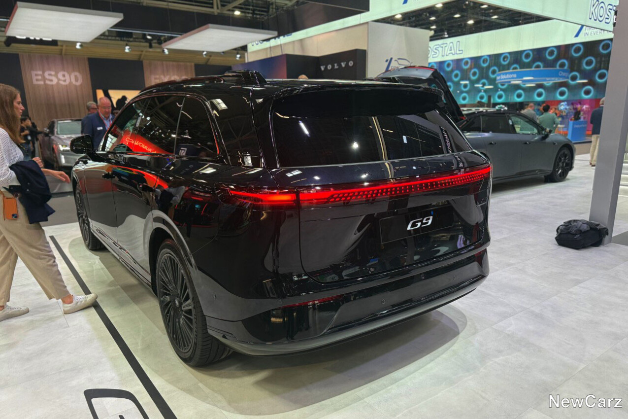 XPeng G9 hinten
