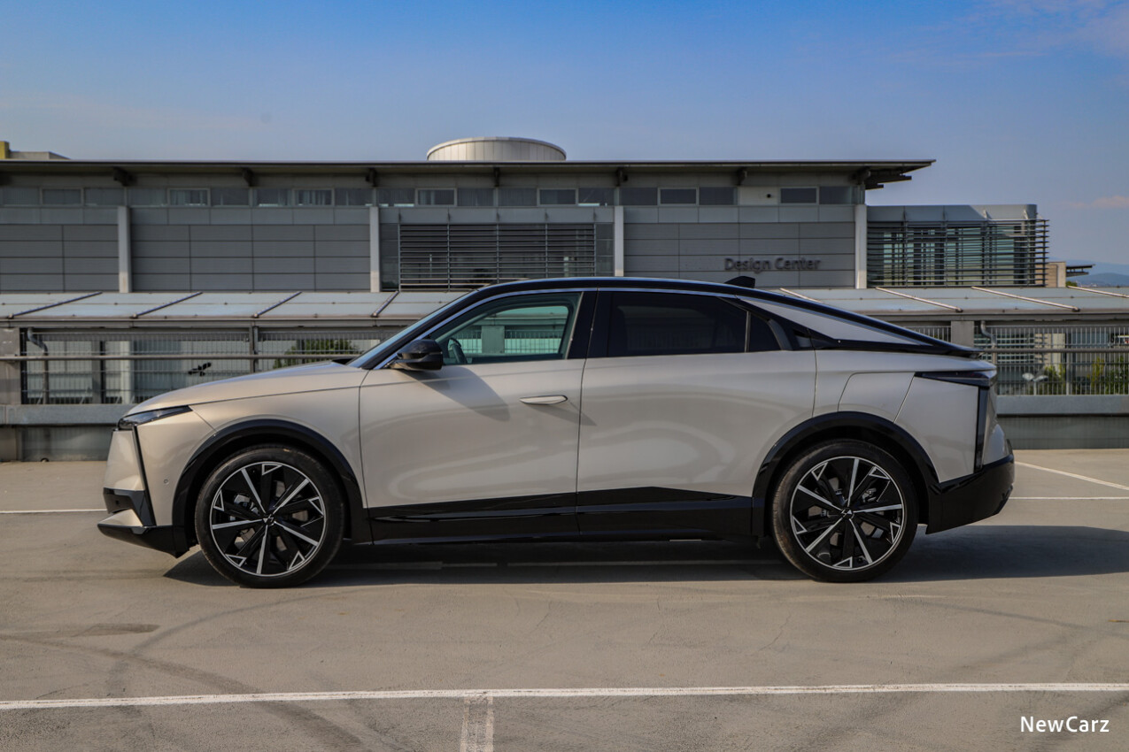 DS No.8 Seitenansicht