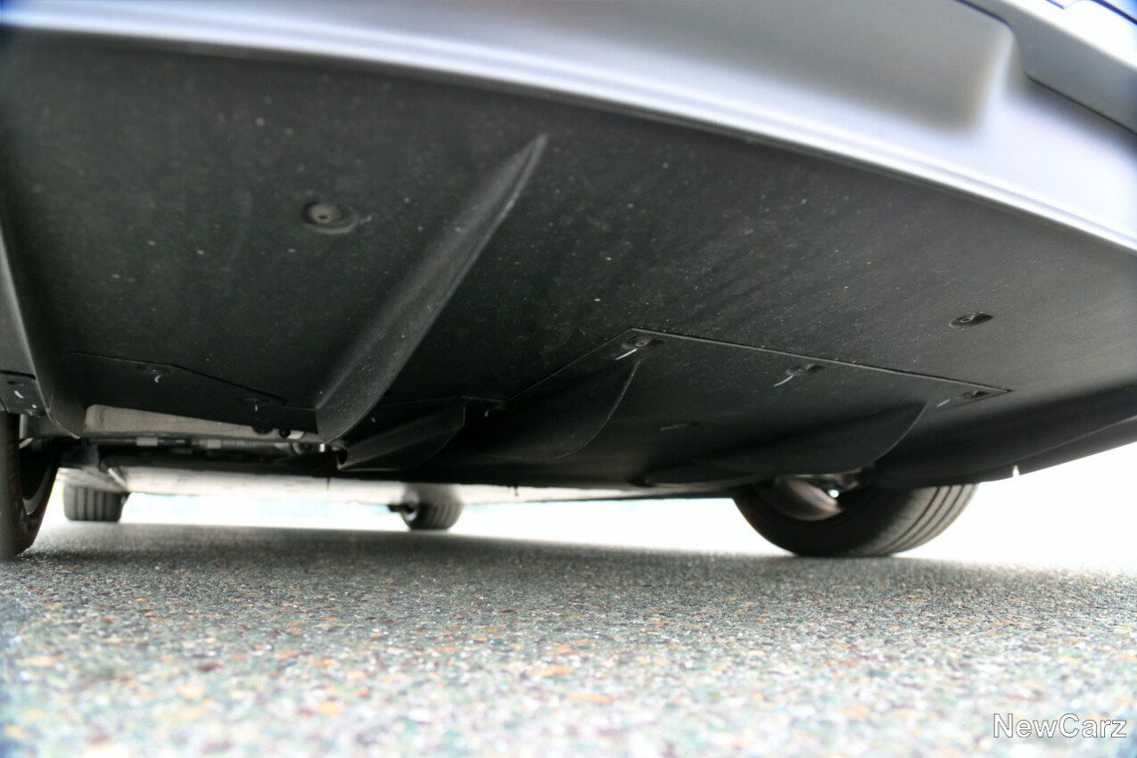 Lucid Air Pure Unterboden