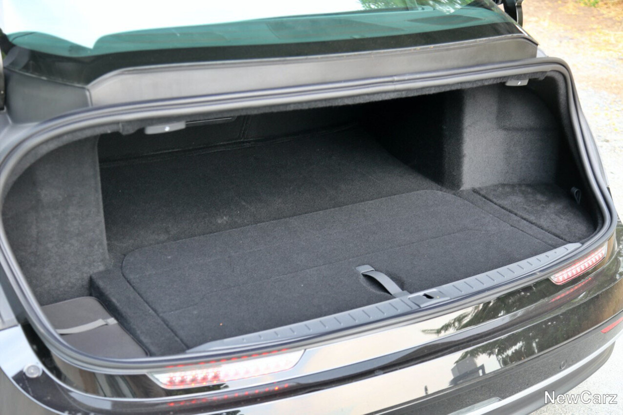 Lucid Air Pure Kofferraum