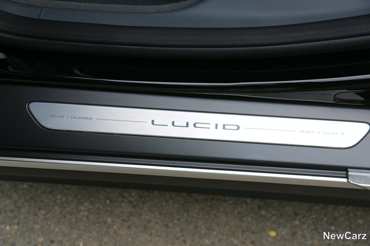 Lucid Air Pure Einstiegsleiste hinten