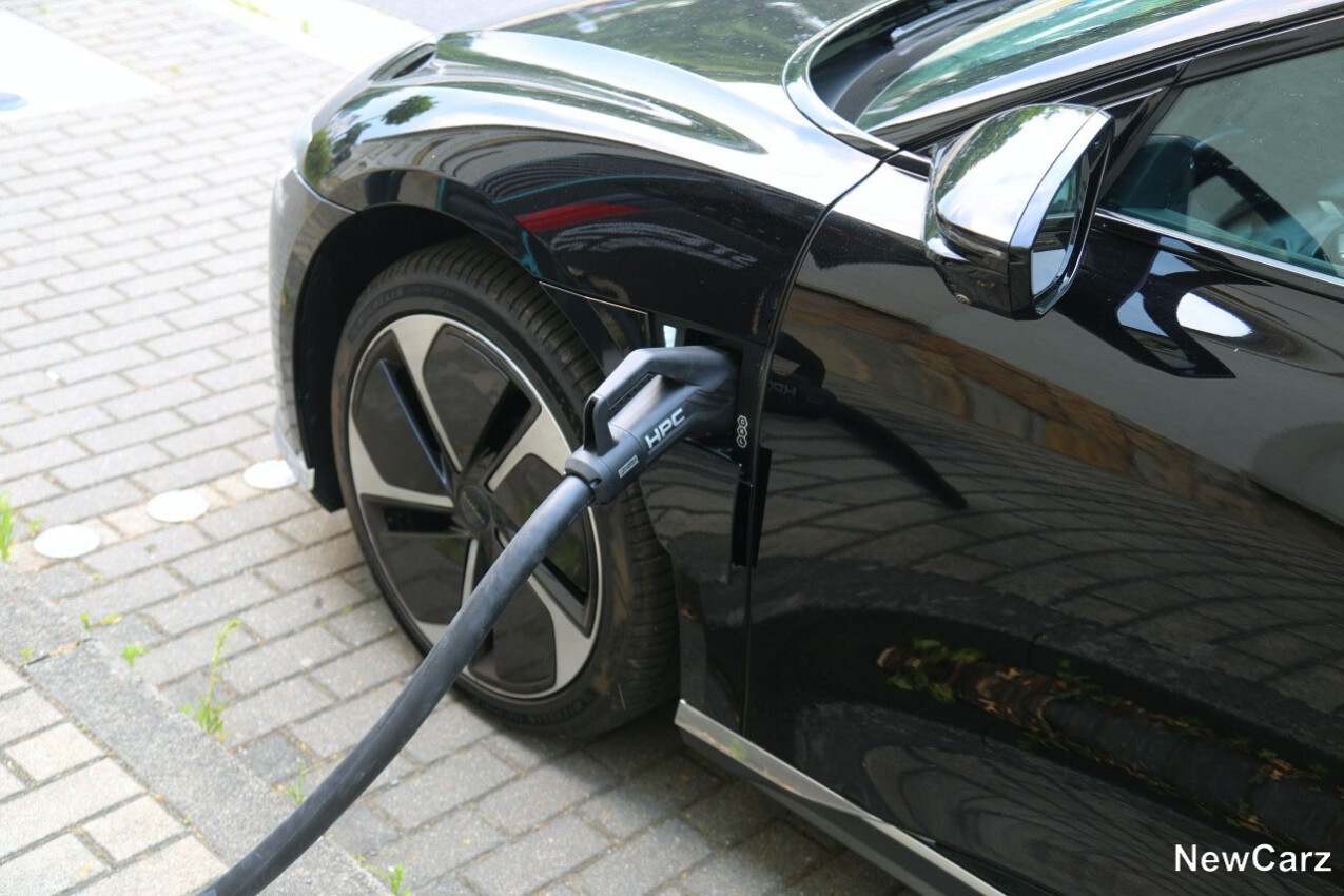 Lucid Air Pure Aufladen