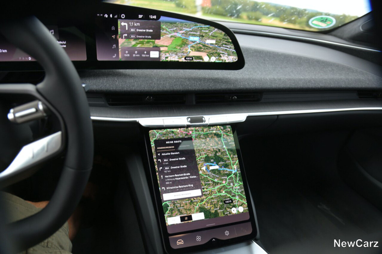 Lucid Air Pure Displays