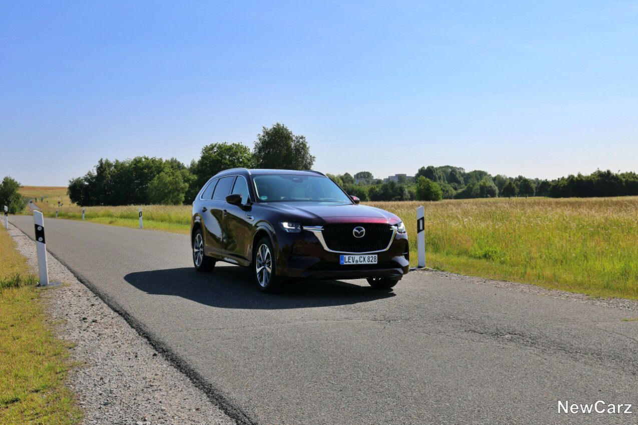 Mazda CX-80 schräg vorne