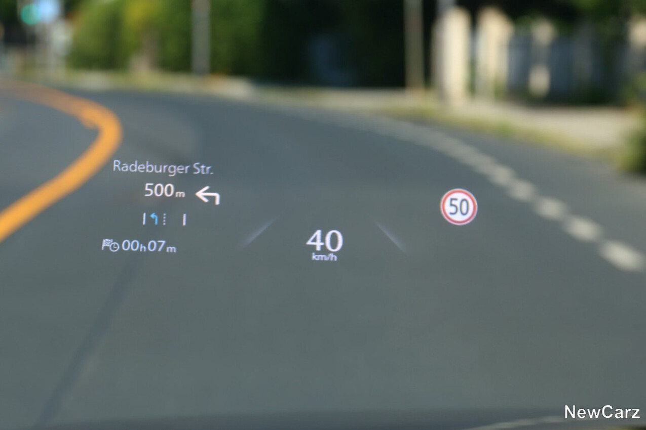 Mazda CX-80 HUD