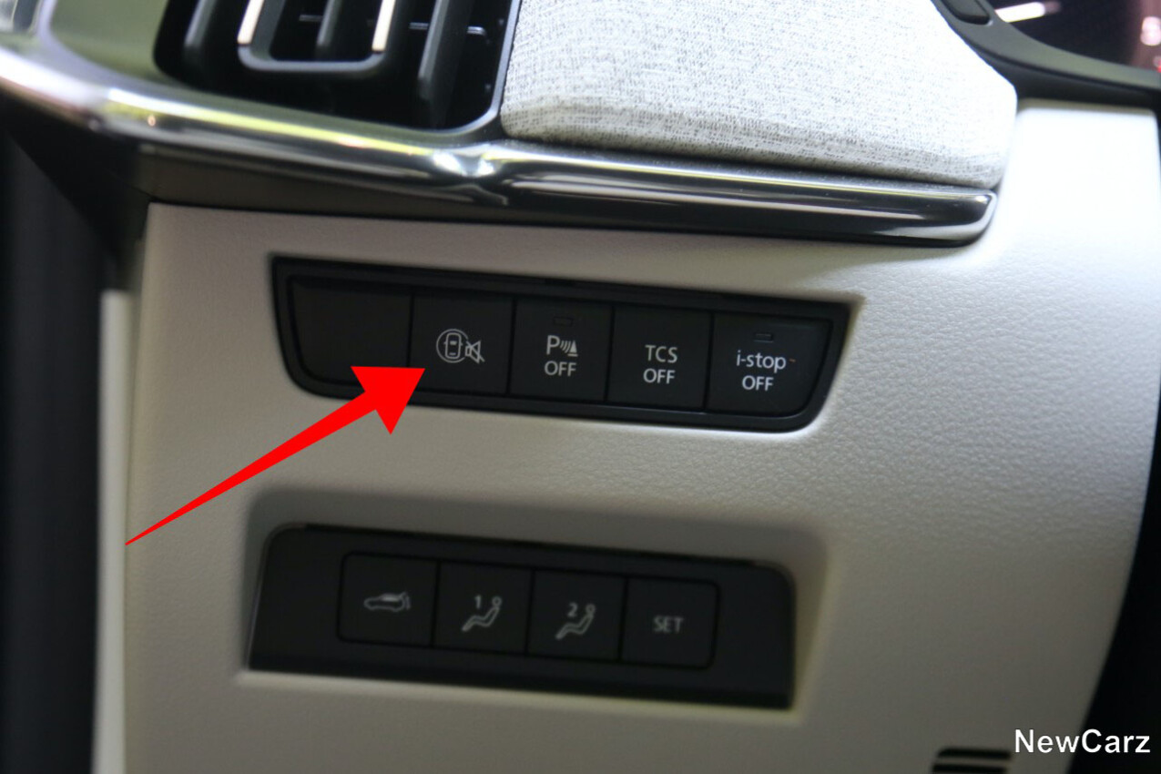 Mazda CX-80 Taste für Geschwindigkeitsalarm