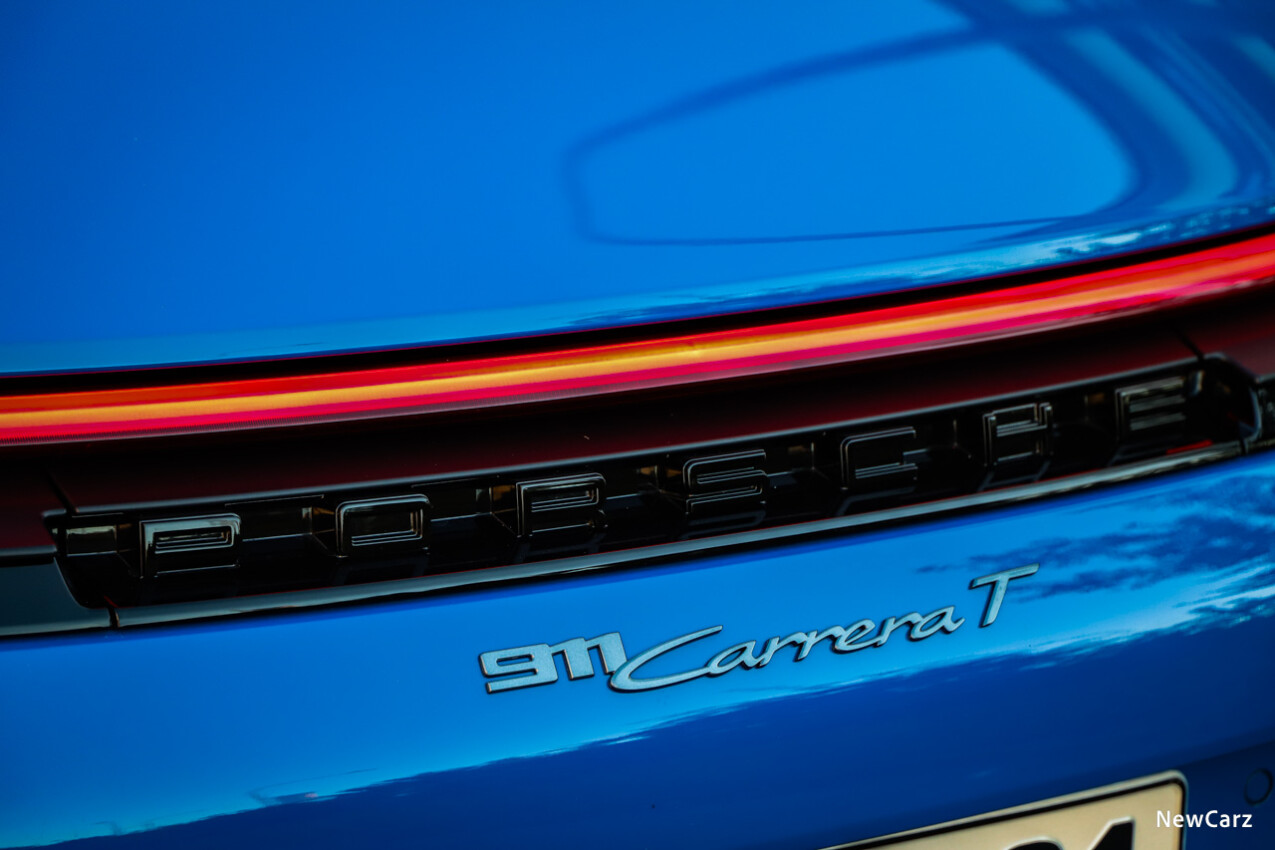 Porsche 911 Carrera T Cabriolet Logo